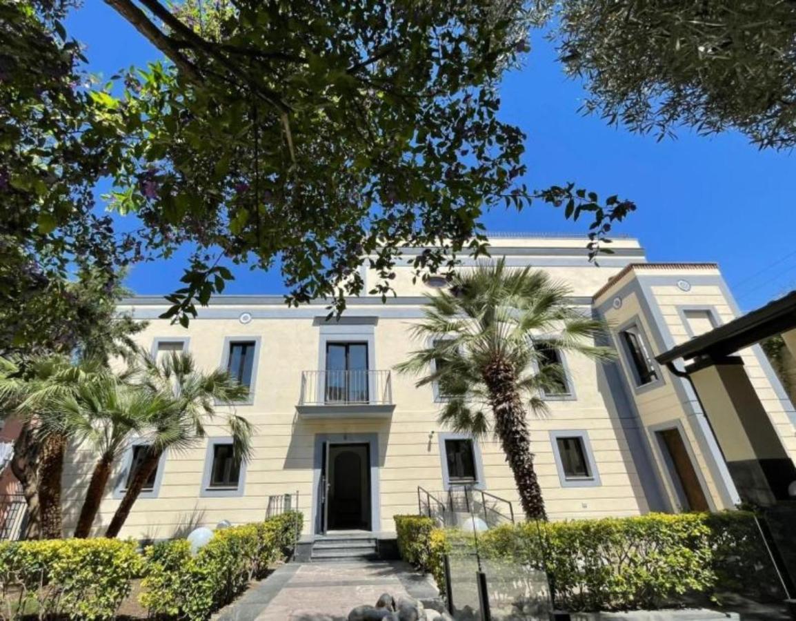 Boutique Hotel Palazzo Donna Iulia ポッツオーリ エクステリア 写真